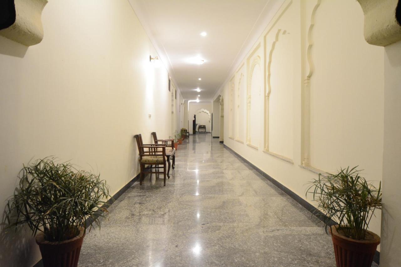 莫蒂玛哈尔酒店-传统酒店 布什格尔 外观 照片